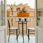 Della Croce Rooms